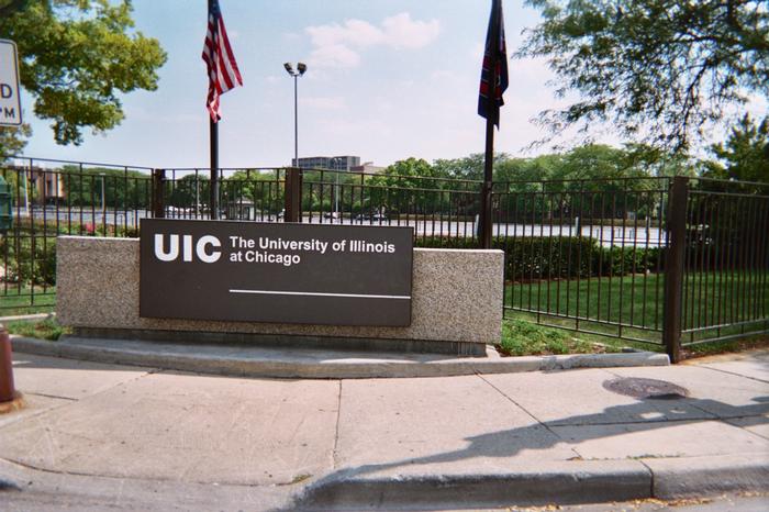 UIC - du học Mỹ