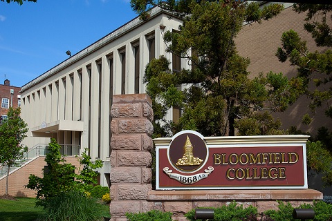 Cao đẳng Bloomfield