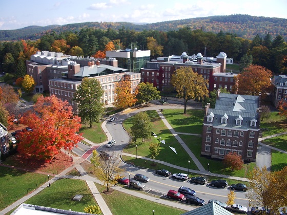 Đại học Massachusetts- xếp thứ hạng 56 trong số 200 trường đại học tốt nhất trên thế giới.